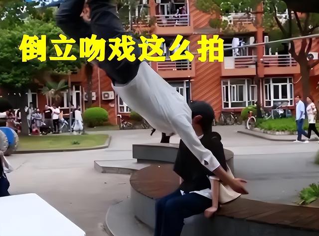 又惹争议了，嘴含戒指接吻，国产剧的吻戏开始了一场“病态传承”