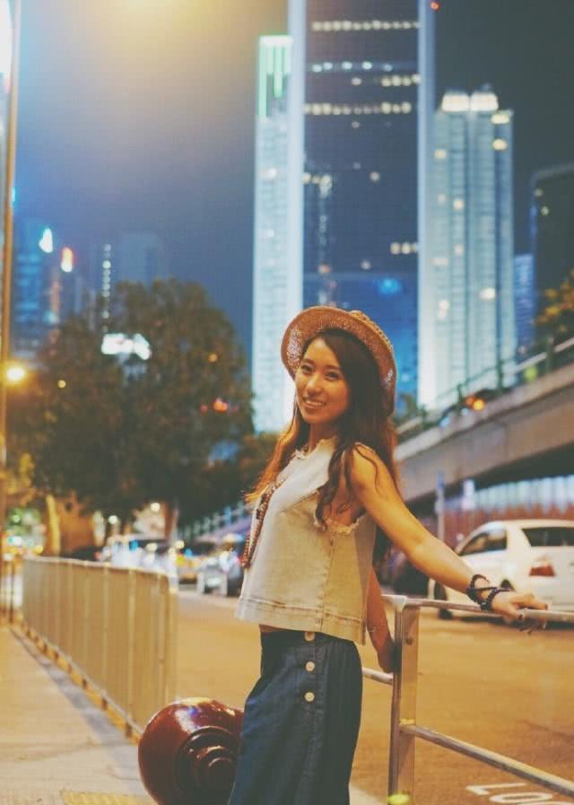 土骚型美女美女毕滢,只要我足够土你们就追不上我的美貌