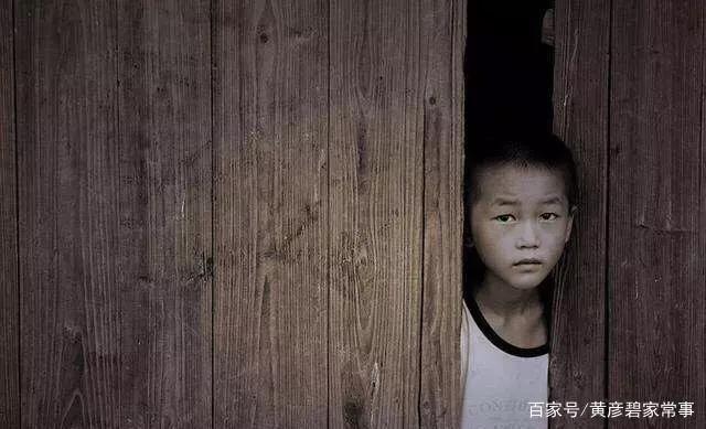 《哺乳期的女人》：这部获鲁奖的短篇，较早关注了留守儿童问题