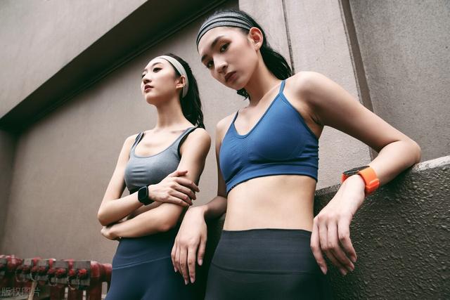 以下是女人最渴望的三种礼物：