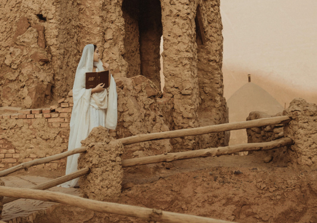 新疆挖掘出4000年前“睡美人”，皮肤吹弹可破，复原图惊艳四方