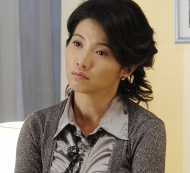 “捧不红”的10位女星，虽然观众扼腕叹息，但火不起来，也是幸运