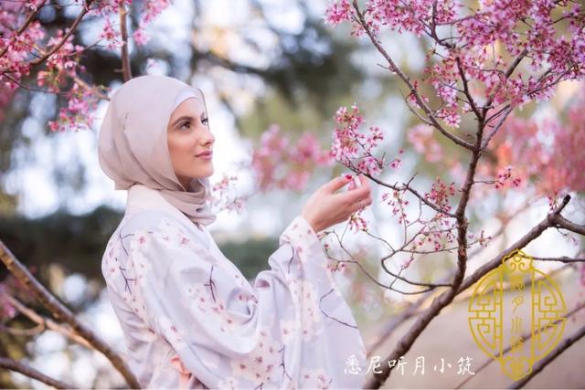 90后中国姑娘，在澳洲街头搞“事情”，竟然美哭外媒、惊动CCTV