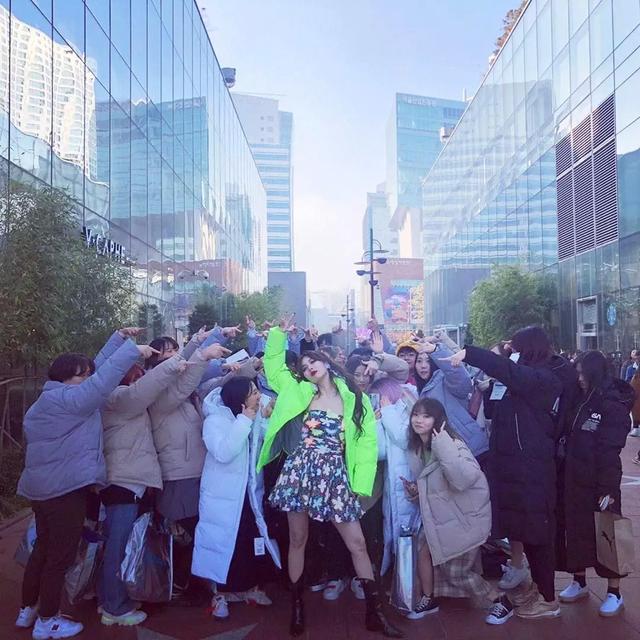 金泫雅｜因为谈恋爱被炒鱿鱼的南韩第一带货女王回来了