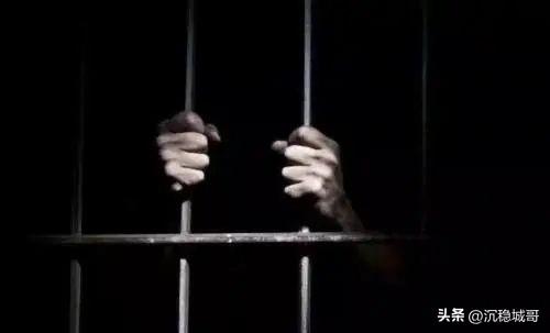 赖小民：从银行高管到贪腐分子，他如何拥有100多个情妇？