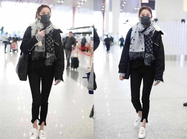 换装后的关晓彤，少女感爆棚