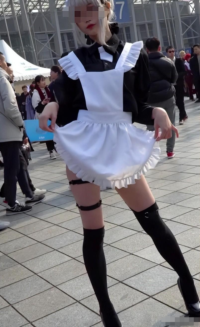 漫展上令人不堪的“真空事件”：女孩们，你的底线在哪？