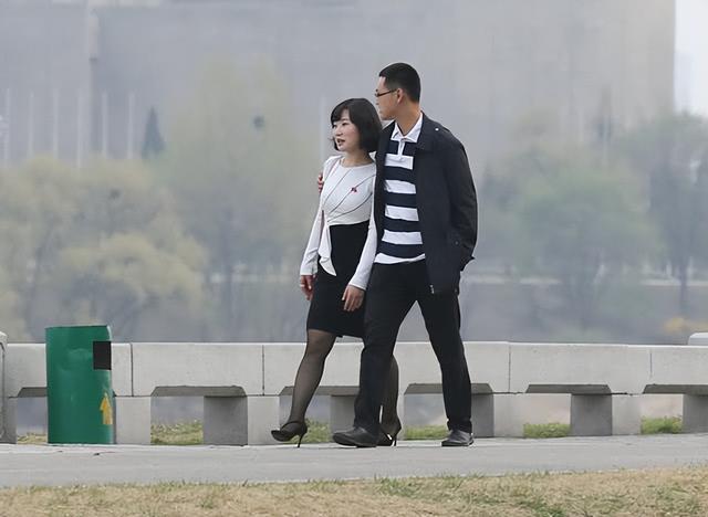 朝鲜美女被称为长裙子，朝鲜的离婚率非常低