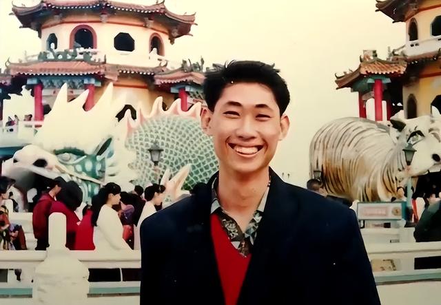 台湾美女替爷爷回大陆寻根，谁料找到老家时，发现爷爷已成独苗