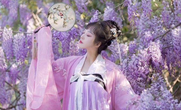 90后中国姑娘，在澳洲街头搞“事情”，竟然美哭外媒、惊动CCTV