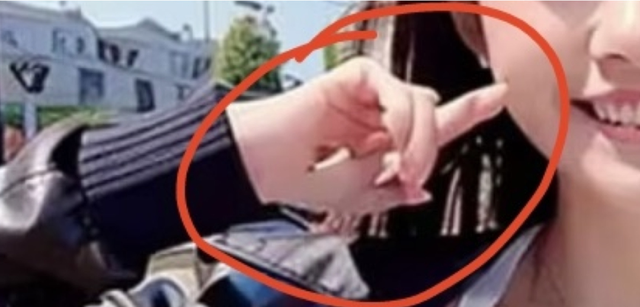 地铁上露出H图，我越看越后怕