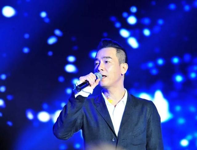 同一首歌的国粤两版，哪版更合你心？