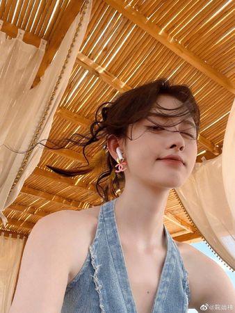 「4000年一遇美女」鞠婧祎上围消风成排骨胸！瘦过头近照曝光