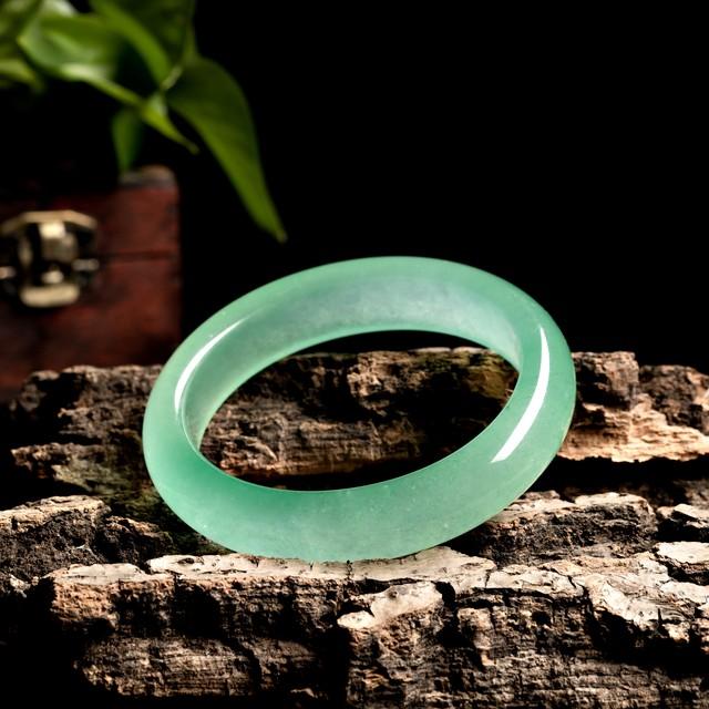 跳广场舞 大姐被骗30万,女友出手 巧用孙子兵法净赚10万