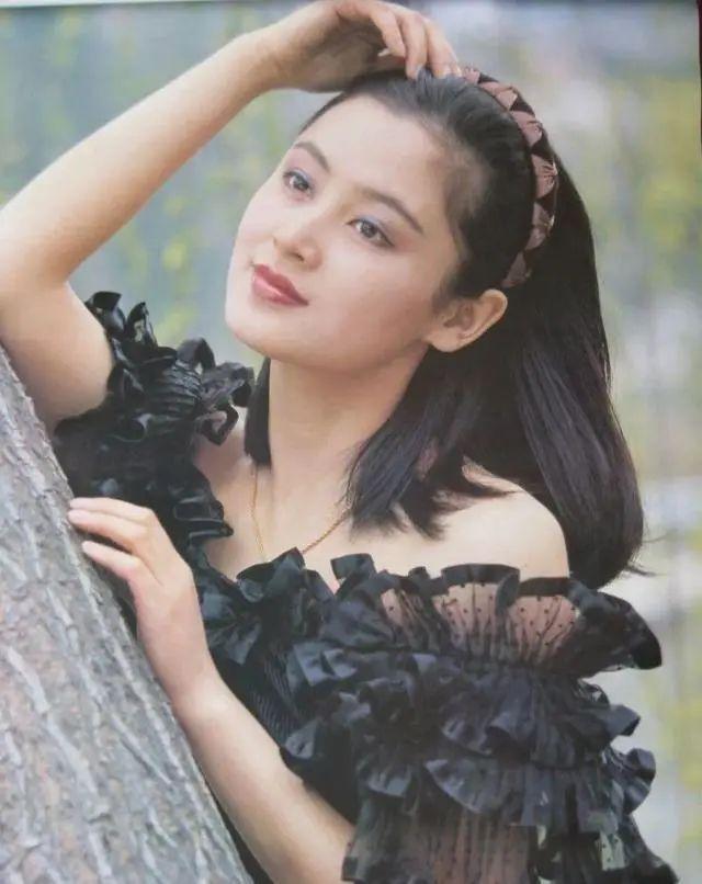 她是公认的国内第一美女,到底有多美,看了照片一目了然