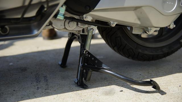 本田最新发布的PCX值不值2.699万元？咱们细节见真章