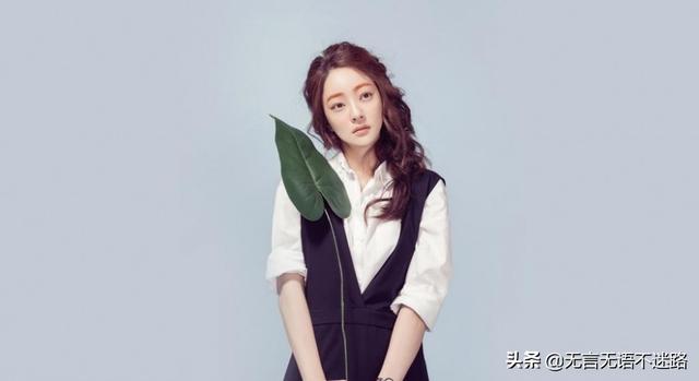 韩国美女演员徐孝琳,完美的八头身身材,即性感又有魅力