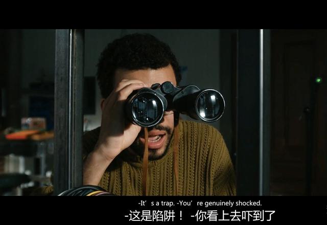 美女偷窥别人隐私生活,却害得男友自杀,尺度和反转令人窒息