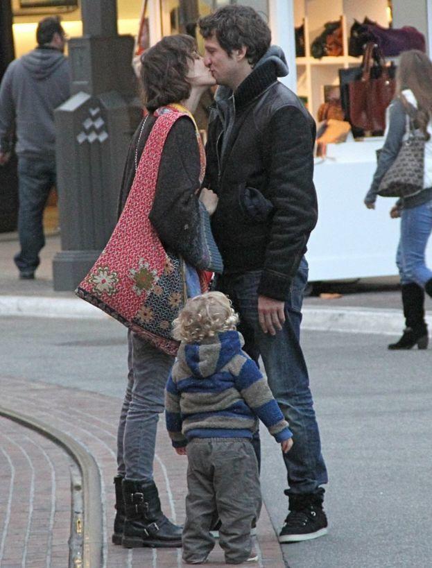 钢铁直男亲吻姑娘，这些姿势需要了解一下