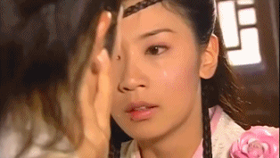 又惹争议了，嘴含戒指接吻，国产剧的吻戏开始了一场“病态传承”