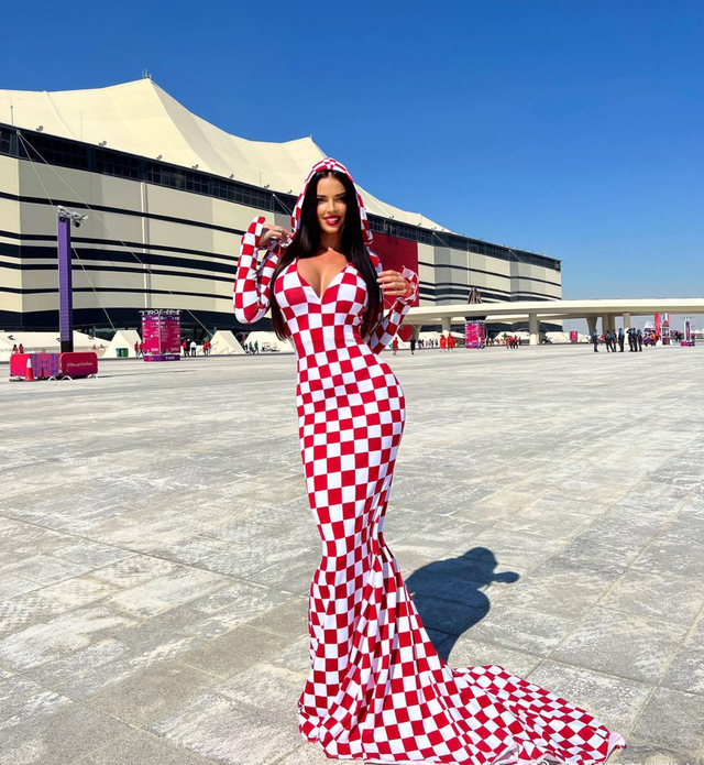 拒绝福利！克罗地亚小姐卡塔尔穿比基尼被网暴：不尊重他国文化可耻