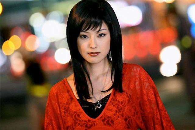 反杀同学、报复恶男，暗黑系高能爽剧《禁忌女孩》刷爆全网