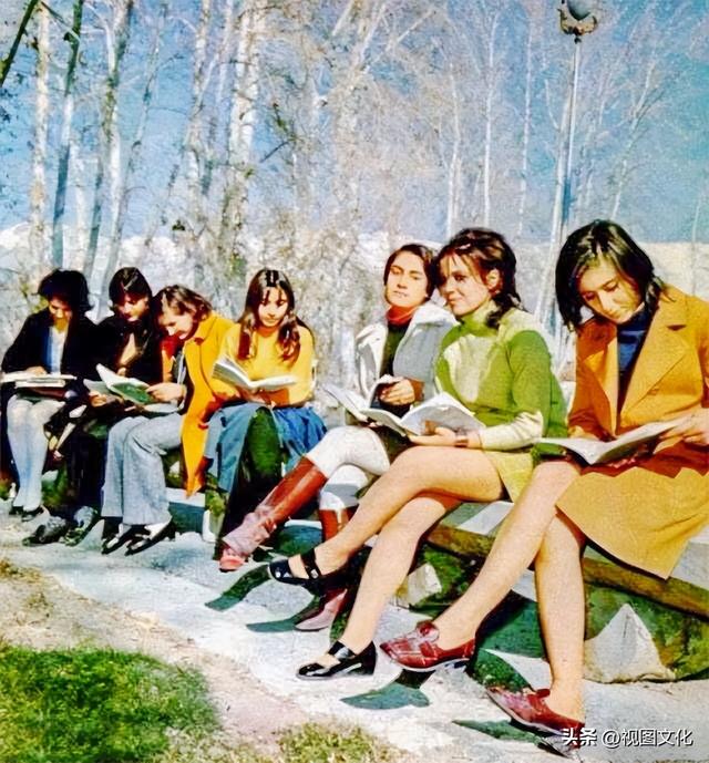 18张图片观天下：波斯美女肤白貌美，韩国女子饼子脸、眯眯眼