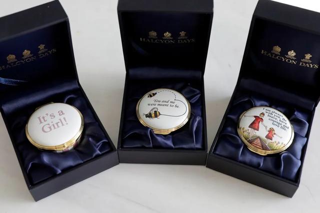 凯特、戴妃同款手镯，英国王室都爱的瓷器，情人节送礼大气有格调