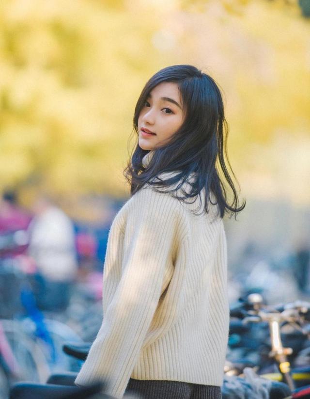 羡慕？95后北大娃娃脸美女博士走红，本人回应：本科是大连理工