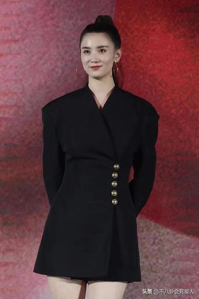 7组中年女星同框比美，刘涛赢了秦海璐，殷桃曾黎各有千秋