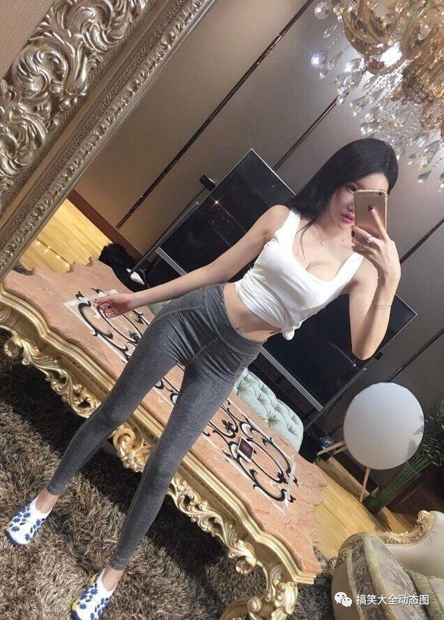 「内涵美女图」大胸妹纸要够凶才可爱哦!