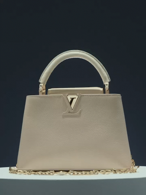 刘亦菲“内衣照”被骂上热搜：她的胸，碍了谁的眼？