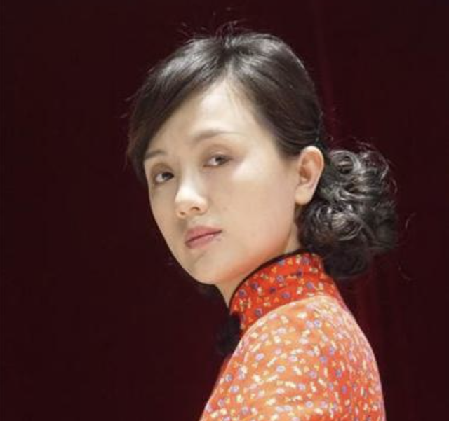 “捧不红”的10位女星，虽然观众扼腕叹息，但火不起来，也是幸运