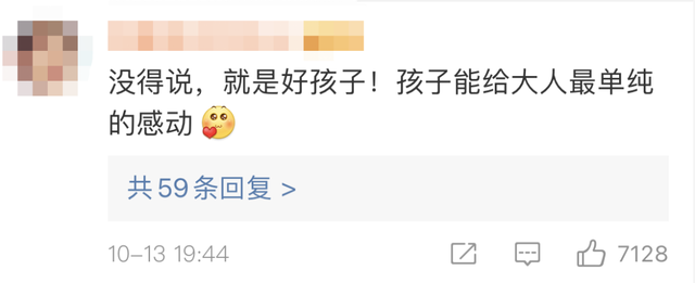 青岛核酸检测现场，小女孩和小男孩的举动温暖无数人……