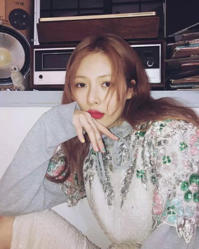 金泫雅｜因为谈恋爱被炒鱿鱼的南韩第一带货女王回来了