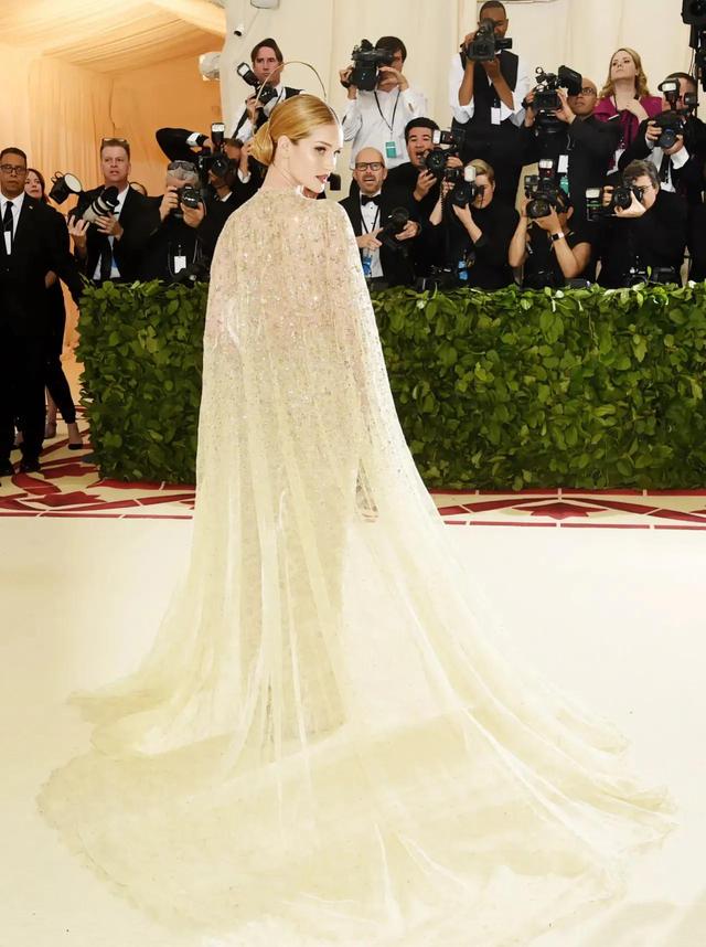 百大性感美女英国超模Rosie Huntington-Whiteley