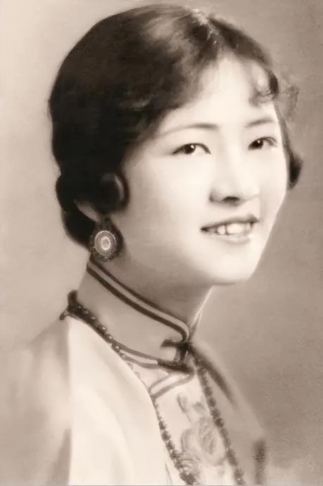 才女林徽因：用英语告诉你，什么叫真正的“才女”？