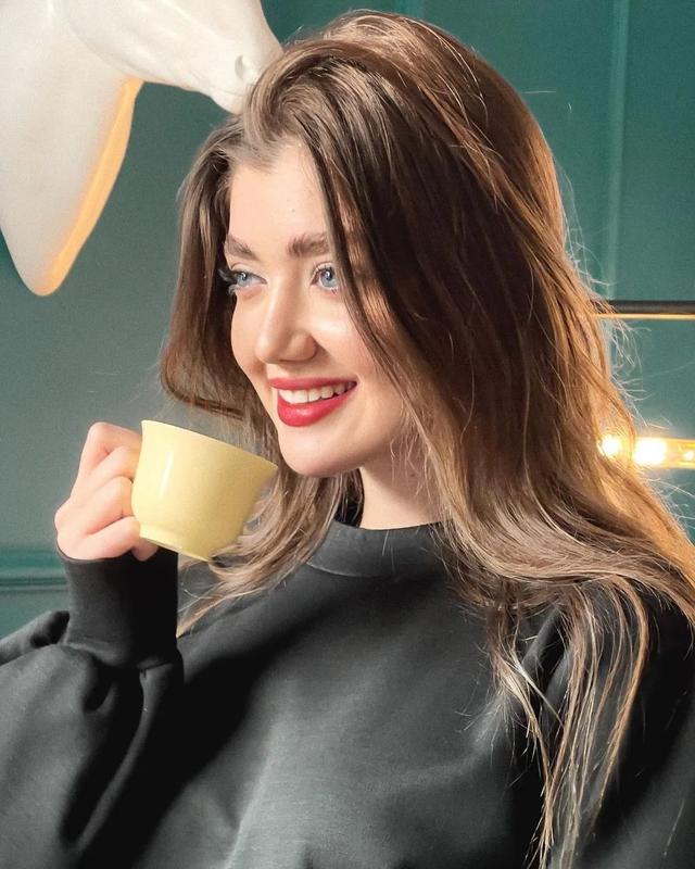 国外的美女：艳丽迷人