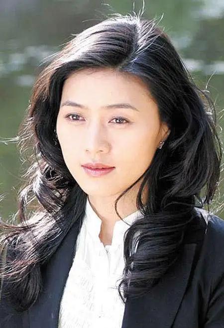 黄晓明出道的《爱情不是游戏》演员现状,20年后,演员差别很明显