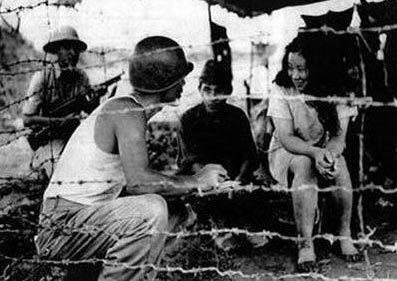 宋美龄讲述日寇暴行，当街抓慰安妇，还剥掉衣裳在肩上刺号码