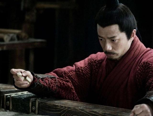 为救刘邦脱困,陈平牺牲2000名美女,事后哀叹:我家必毁于阴祸