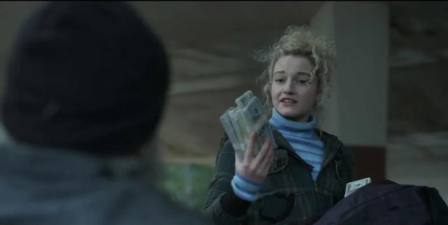 美国这一夜，国际女星风情万种，有人保守有人真大胆，但都不怕冷