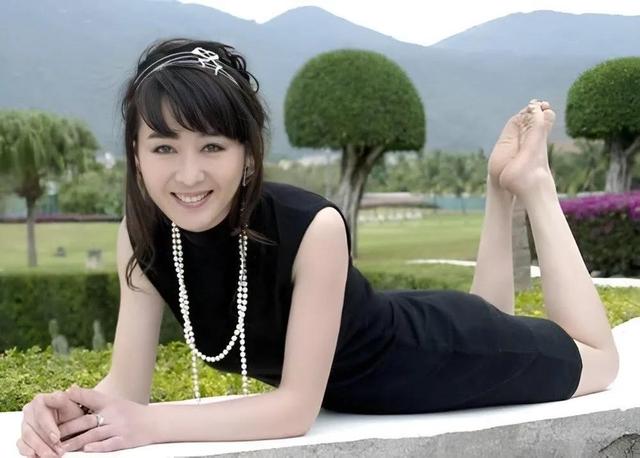 李琳:被前夫的谎言伤害,再嫁二婚小丈夫,10年婚姻幸福中有遗憾