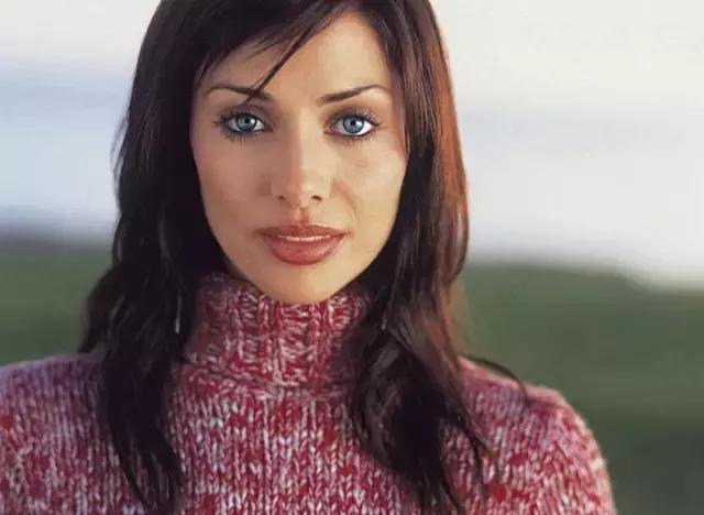 女神Natalie Imbruglia和她的“Torn”