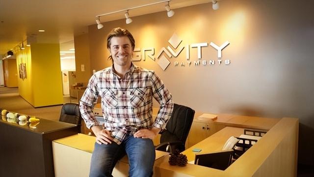 美最有良心老板翻车！自砍百万年薪补贴员工，却PUA性侵多位女性