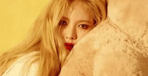 金泫雅｜因为谈恋爱被炒鱿鱼的南韩第一带货女王回来了