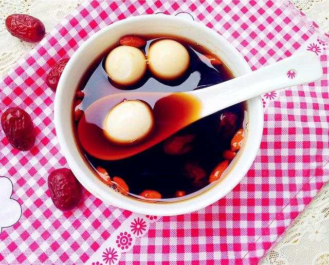 最养女人的美容汤，这做法才好喝，补血益气，再也不怕手脚冰凉！