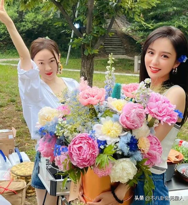 7组中年女星同框比美，刘涛赢了秦海璐，殷桃曾黎各有千秋