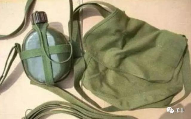 70后记忆中的那些事儿—黄褂子、蓝裤子、军挎包、红裤带、白边鞋