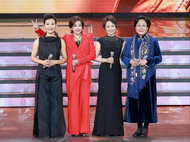 10位“一眼万年”女演员，个个美到窒息，有人靠一个角色吃一辈子